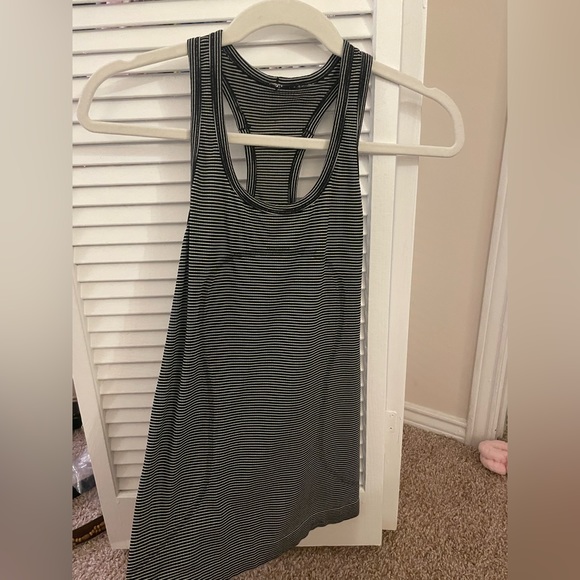 LULULEMON tank top - Picture 2 of 5